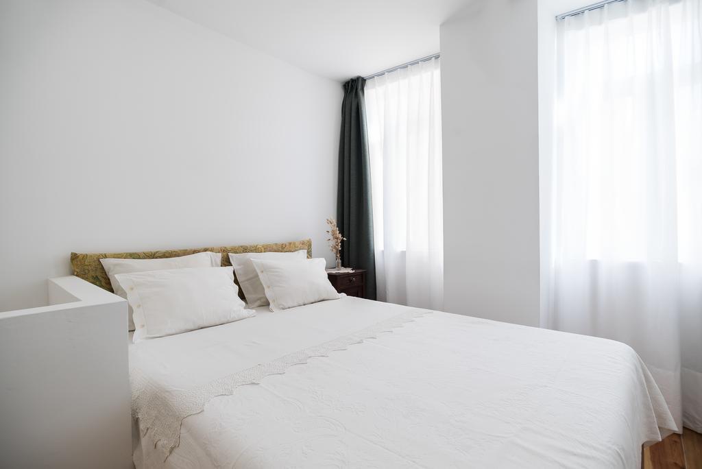 Little Duplex In Alfama Apartment ลิสบอน ภายนอก รูปภาพ